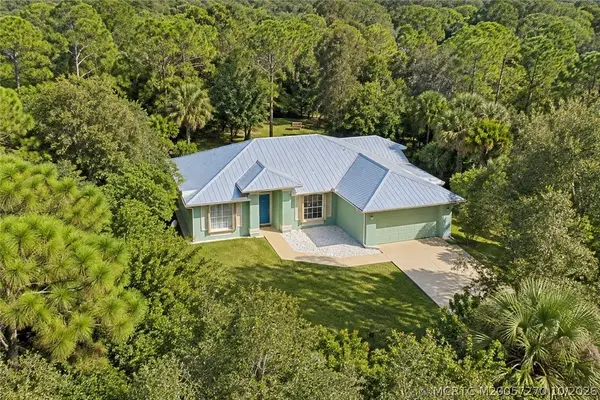 5223 SW Quail Hollow Street, Palm City, FL 34990