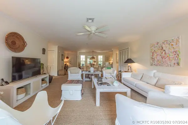 Address Withheld By Seller, Vero Beach, FL 32963