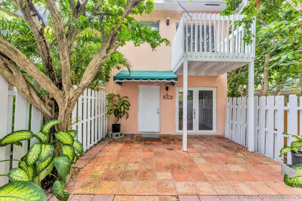 1912 NE 6th Street, Deerfield Beach, FL 33441