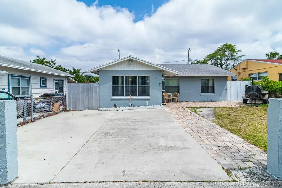 513 El Vedado, West Palm Beach, FL 33405 - #2