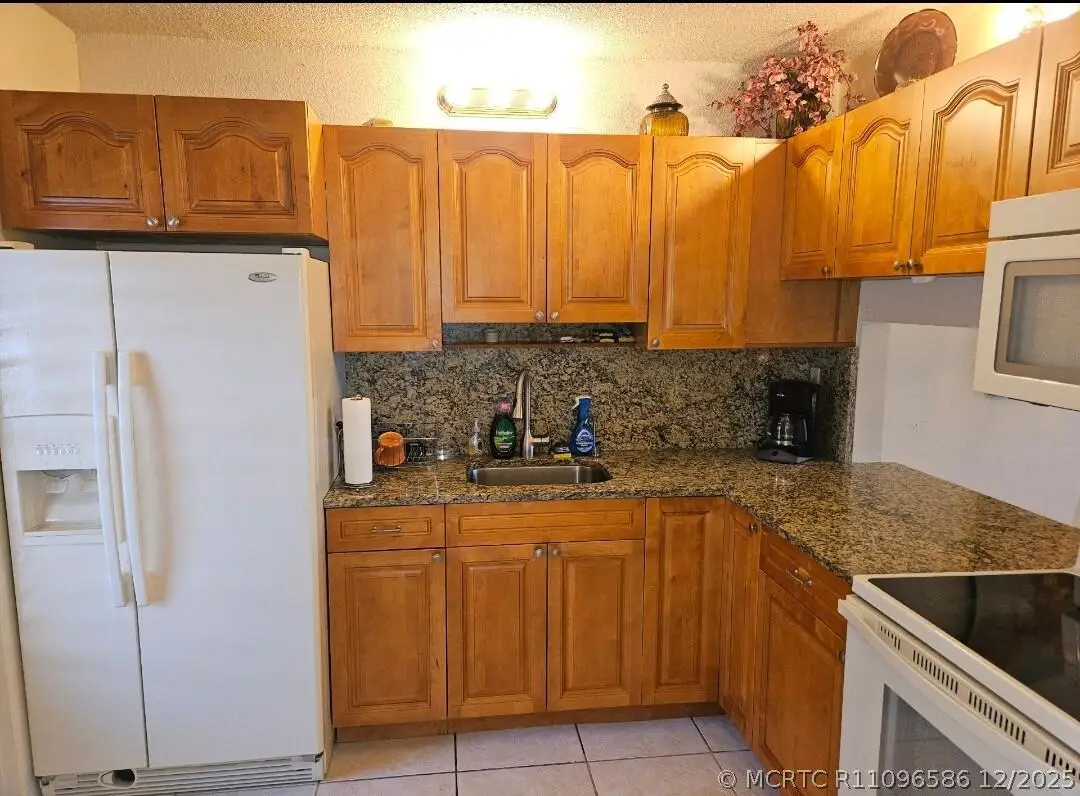 2581 N Garden 202 Drive N #202, Lake Worth, FL 33461 - #1