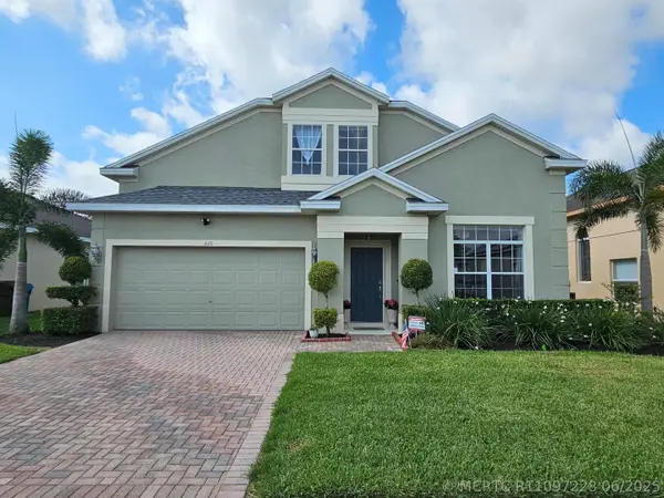 426 Cadiz Loop, Davenport, FL 33837