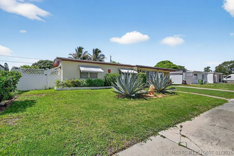 133 Greenbrier Drive, Palm Springs, FL 33461 - #2