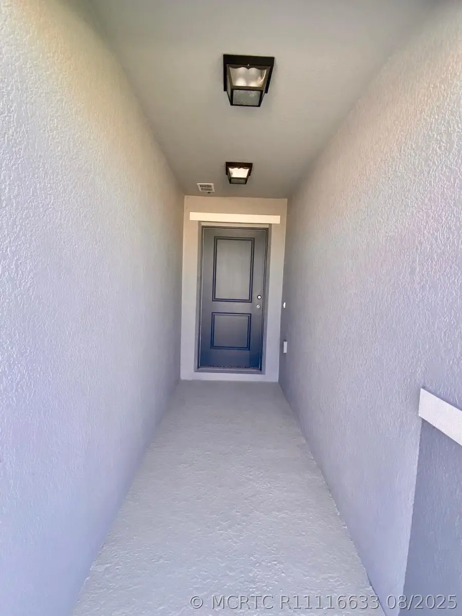 2460 Begonia Street, Mascotte, FL 34753 - #2
