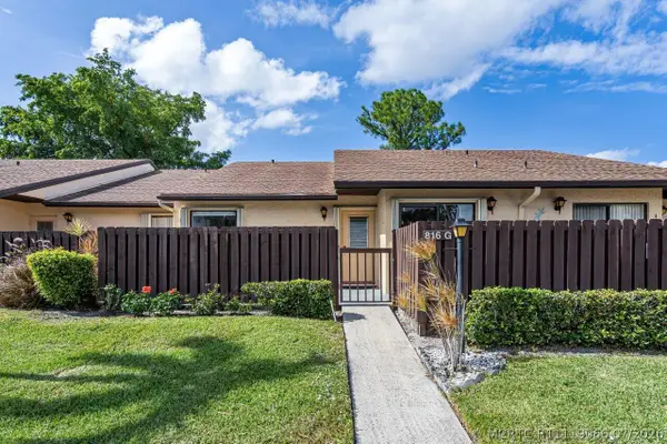 816 Sky Pine Way #G, Greenacres, FL 33415