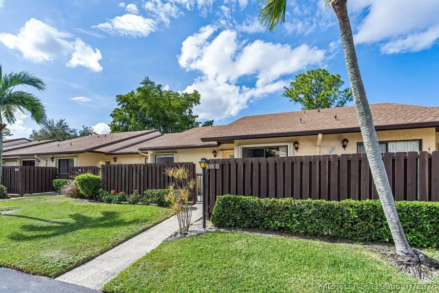 816 Sky Pine Way #G, Greenacres, FL 33415 - #3