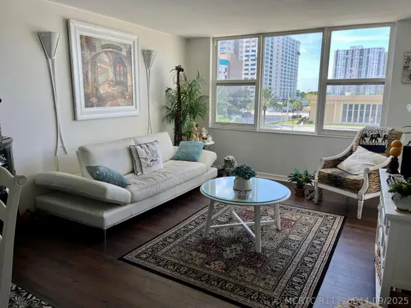 201 N Ocean Boulevard #302, Pompano Beach, FL 33062