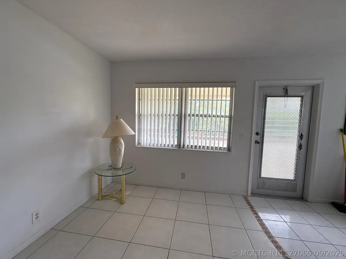 144 Norwich F, West Palm Beach, FL 33417 - #1