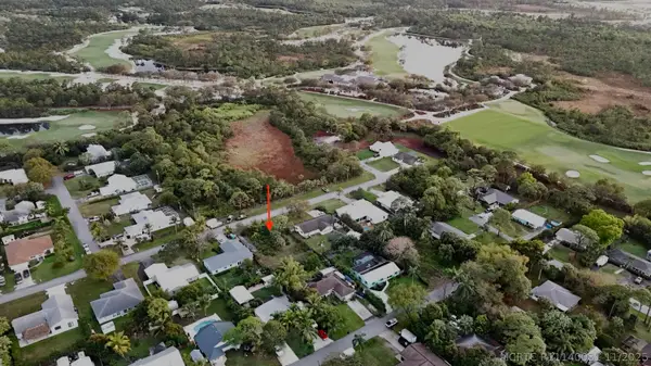 6483 SE Sylvan Place, Hobe Sound, FL 33455