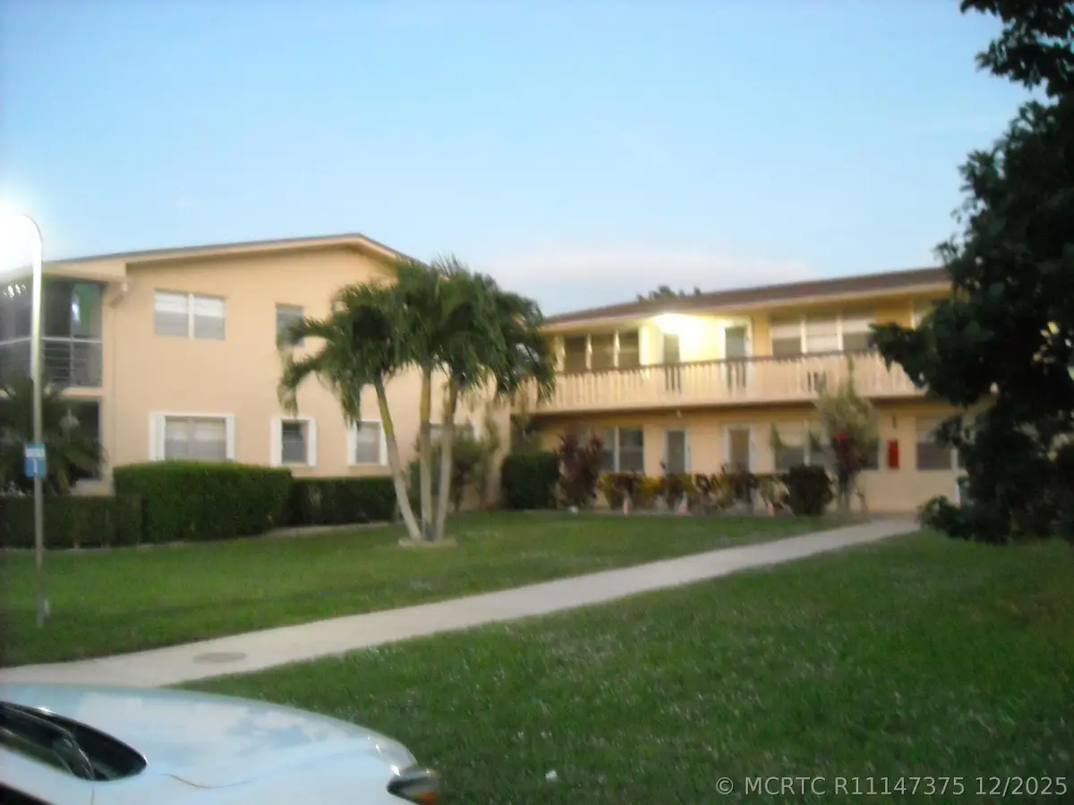 216 Sheffield I, West Palm Beach, FL 33417 - #1