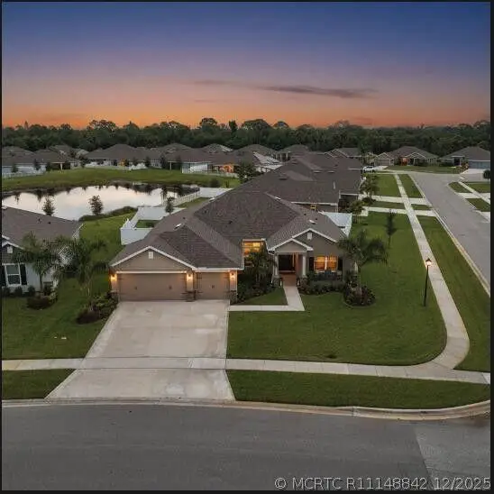 8652 Waterstone Boulevard, Fort Pierce, FL 34951