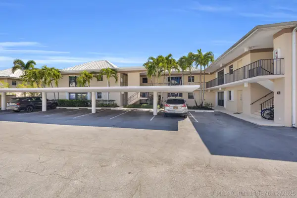 4 SE Turtle Creek Drive #E, Jupiter, FL 33469