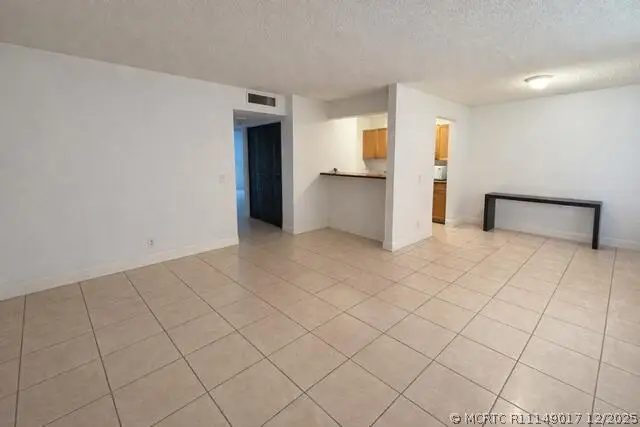 416 Meadows Circle, Boynton Beach, FL 33436 - #3