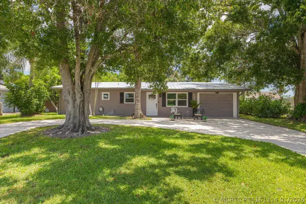 477 SE Asbury Lane, Port St Lucie, FL 34983