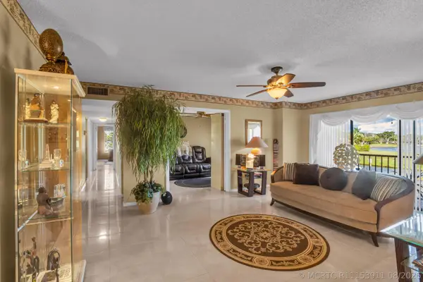 1012 Green Pine Boulevard #H2, West Palm Beach, FL 33409