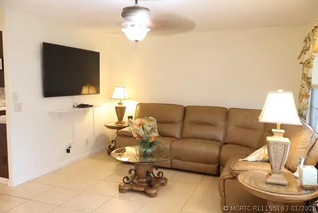 1011 Cornwall A #1011, Boca Raton, FL 33434 - #1