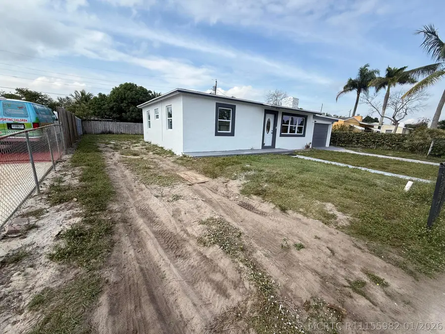 2353 S Beech Rd Road, West Palm Beach, FL 33409 - #3