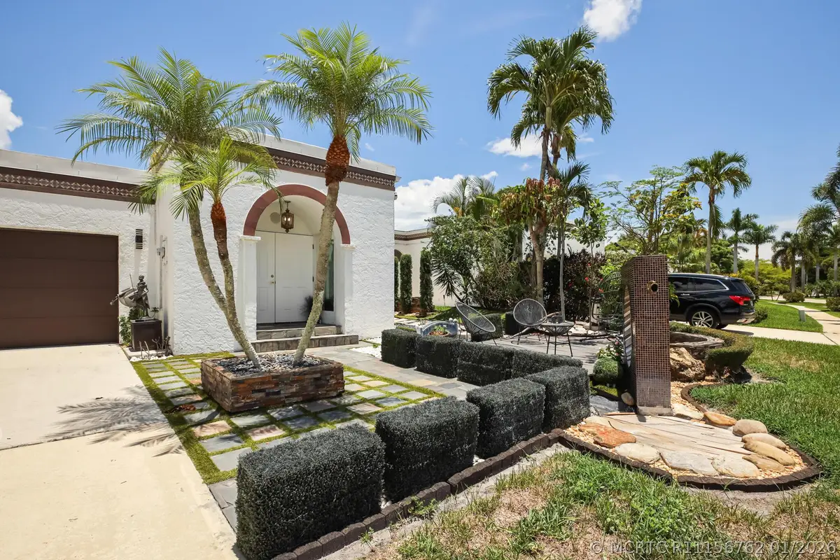 6590 Fountains Circle, Lake Worth, FL 33467 - #1