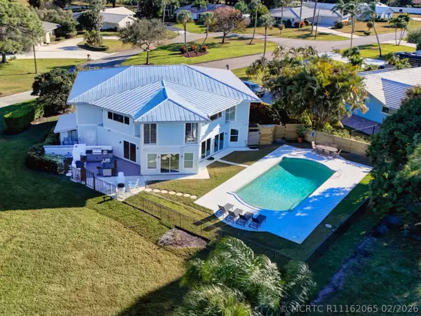 10355 Seagrape Way, Palm Beach Gardens, FL 33418