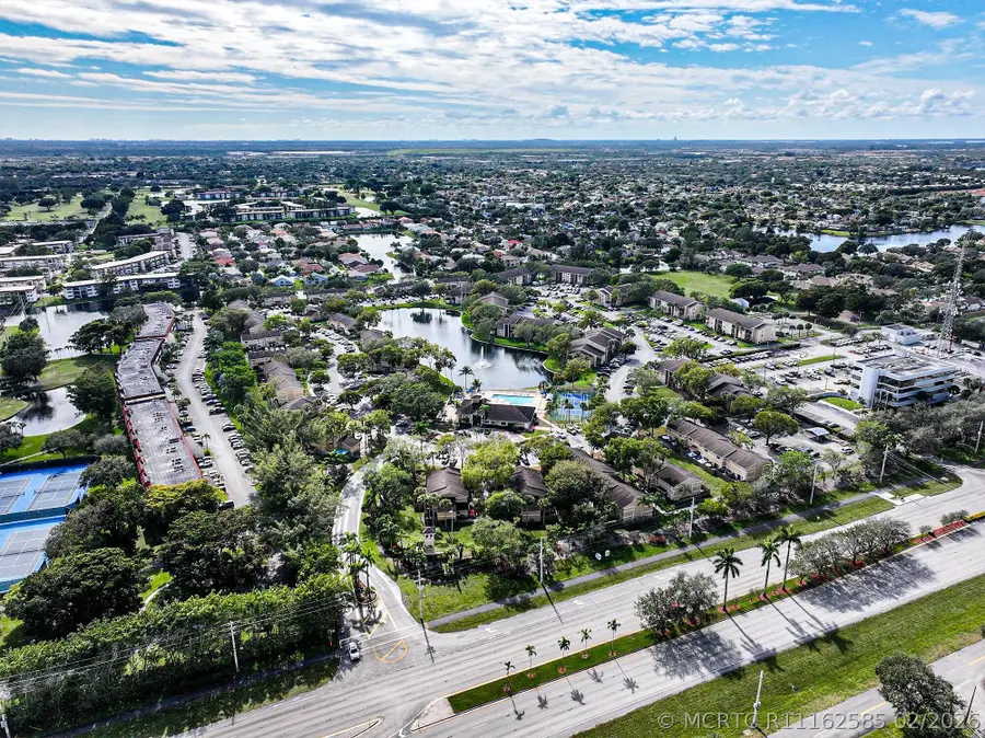 450 Palm Circle #106, Pembroke Pines, FL 33025 - #2