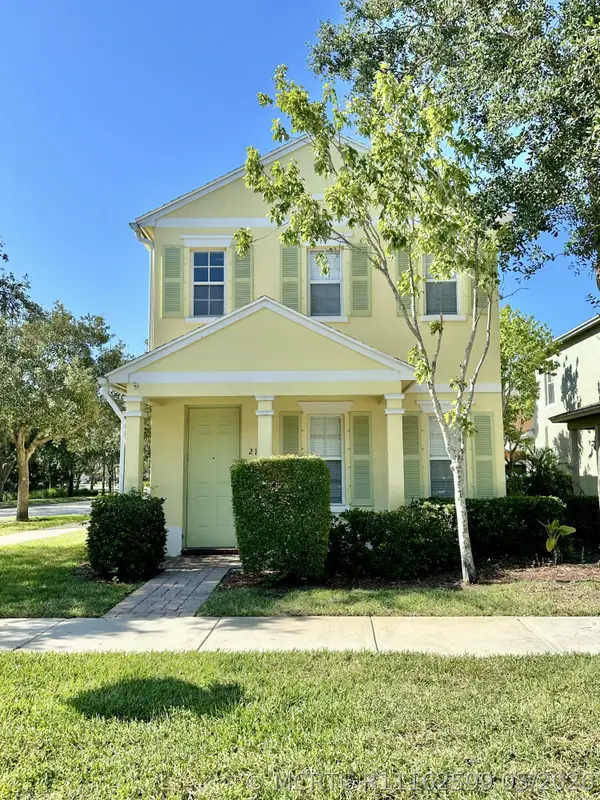 2143 SE Se Bell Isle Drive Drive, Port St Lucie, FL 34952