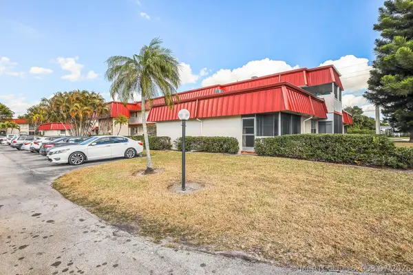 12013 Greenway Cir S #110, Royal Palm Beach, FL 33411