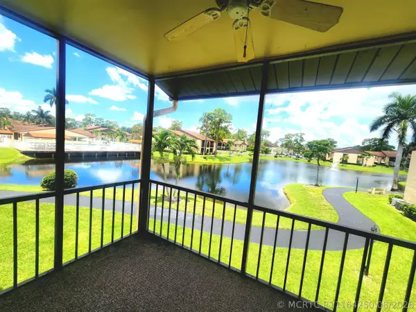 209 Pine Hov Circle #B-2, Greenacres, FL 33463