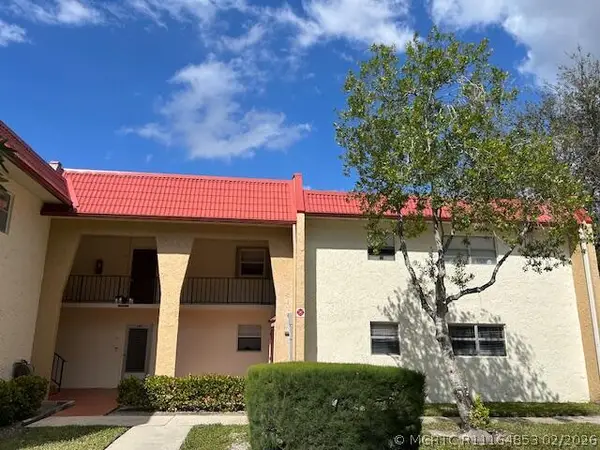 145 Lake Evelyn Drive, West Palm Beach, FL 33411