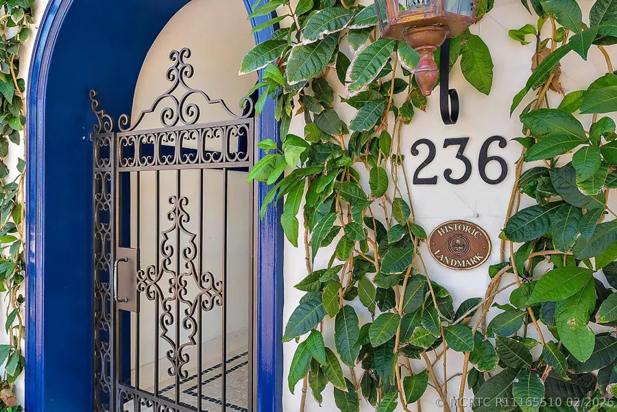 236 Phipps Plaza #101, Palm Beach, FL 33480 - #2