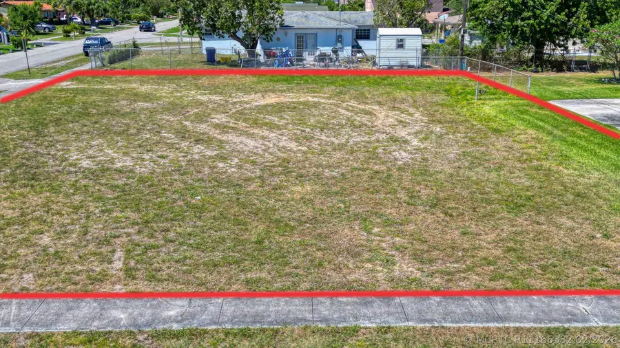 398 W 23rd Street, Riviera Beach, FL 33404 - #2