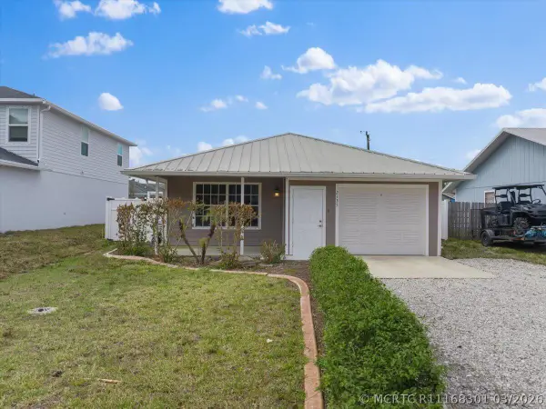 2135 87th Avenue, Vero Beach, FL 32966
