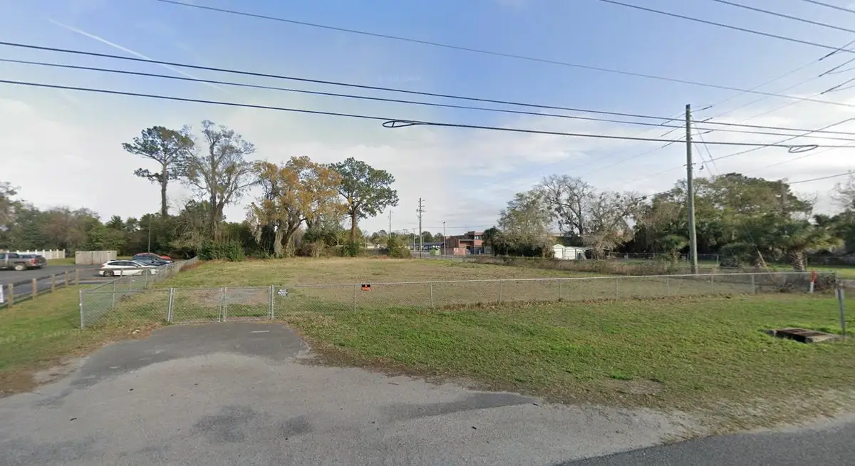 12761 N Main St, Jacksonville, FL 32218 - #1