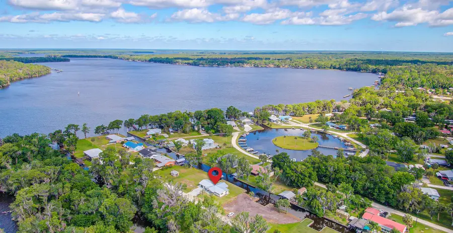 138 Hicks Ave, Crescent City, FL 32112 - #2