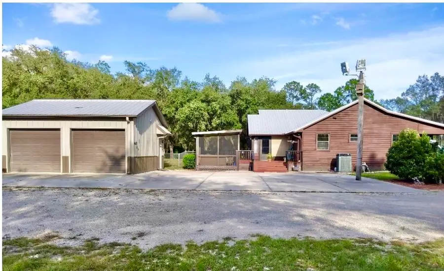 124 Neal Rd, Hawthorne, FL 32640 - #2