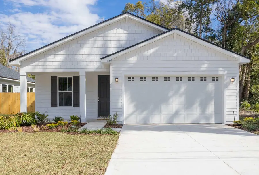 524 N Cypress Ave, Green Cove Springs, FL 32043 - #2
