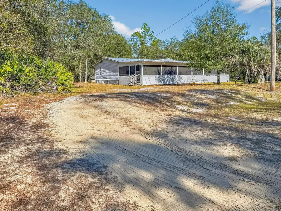 142 Garcia St, Interlachen, FL 32148 - #2