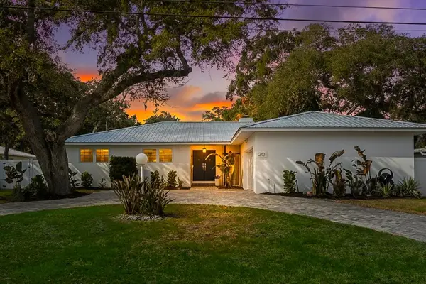 20 Lake Shore Dr, St Augustine, FL 32080