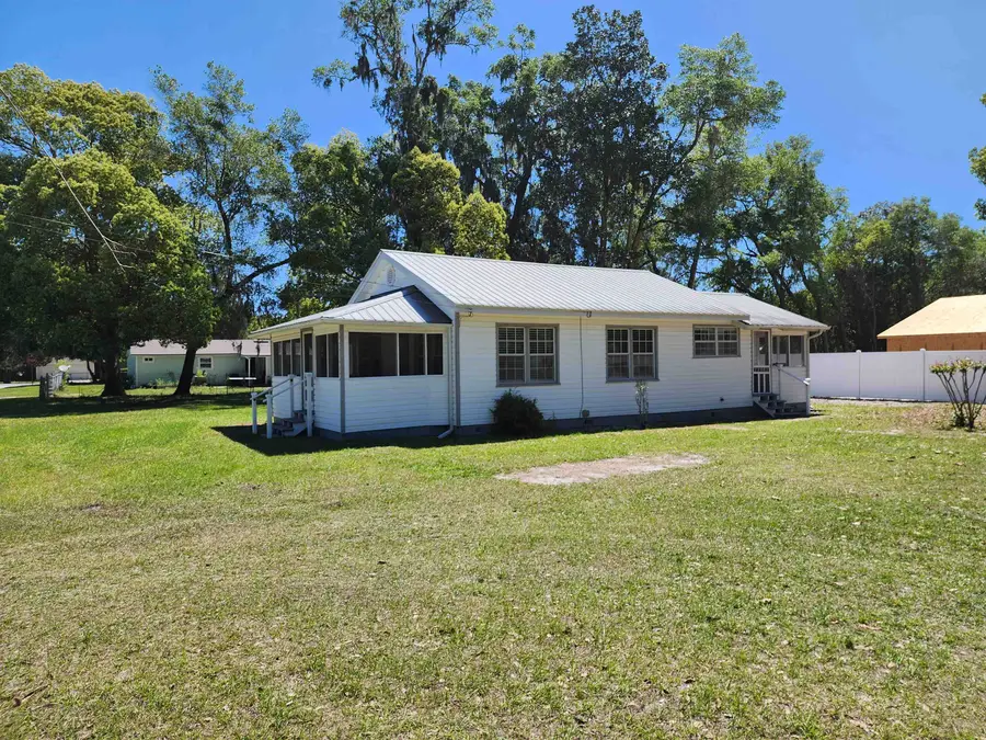 1505 Thomas St, Green Cove Springs, FL 32043 - #2