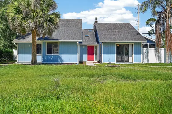 58 Bradmore Ln, Palm Coast, FL 32137