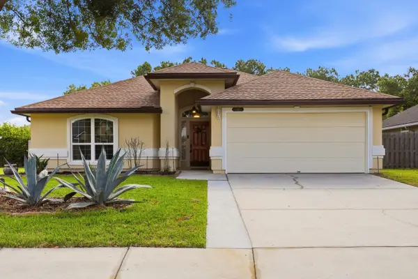 385 Whisper Ridge Dr, St Augustine, FL 32092