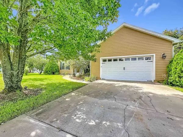 2905 Gray Jay Dr, St Augustine, FL 32084