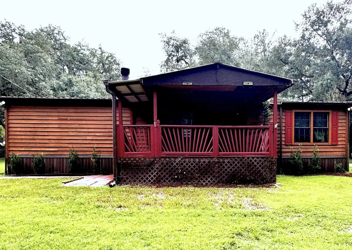 202 N Pine Ave, Florahome, FL 32140 - #1