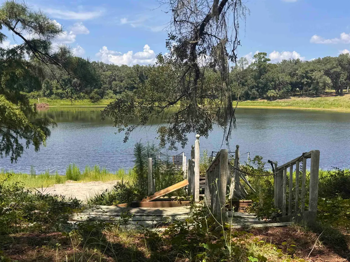 128 Sunset Ln, Interlachen, FL 32148 - #1