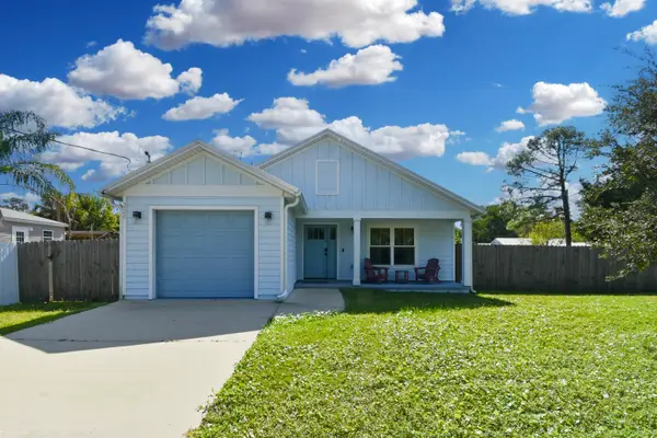 225 Jackson Blvd, St Augustine, FL 32095