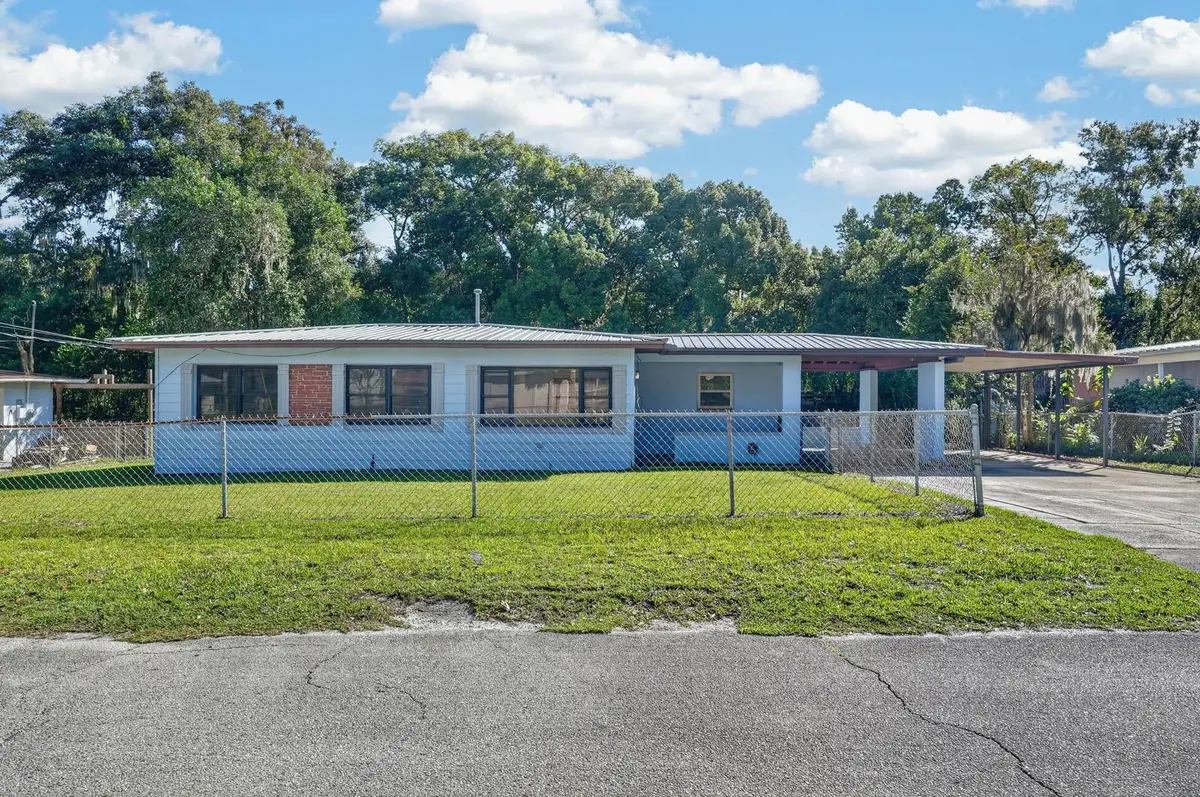 211 Fern St, Palatka, FL 32177 - #1
