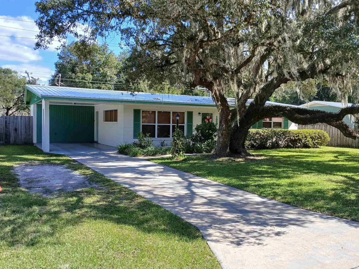 129 Crestwood Avenue, Palatka, FL 32177 - #1