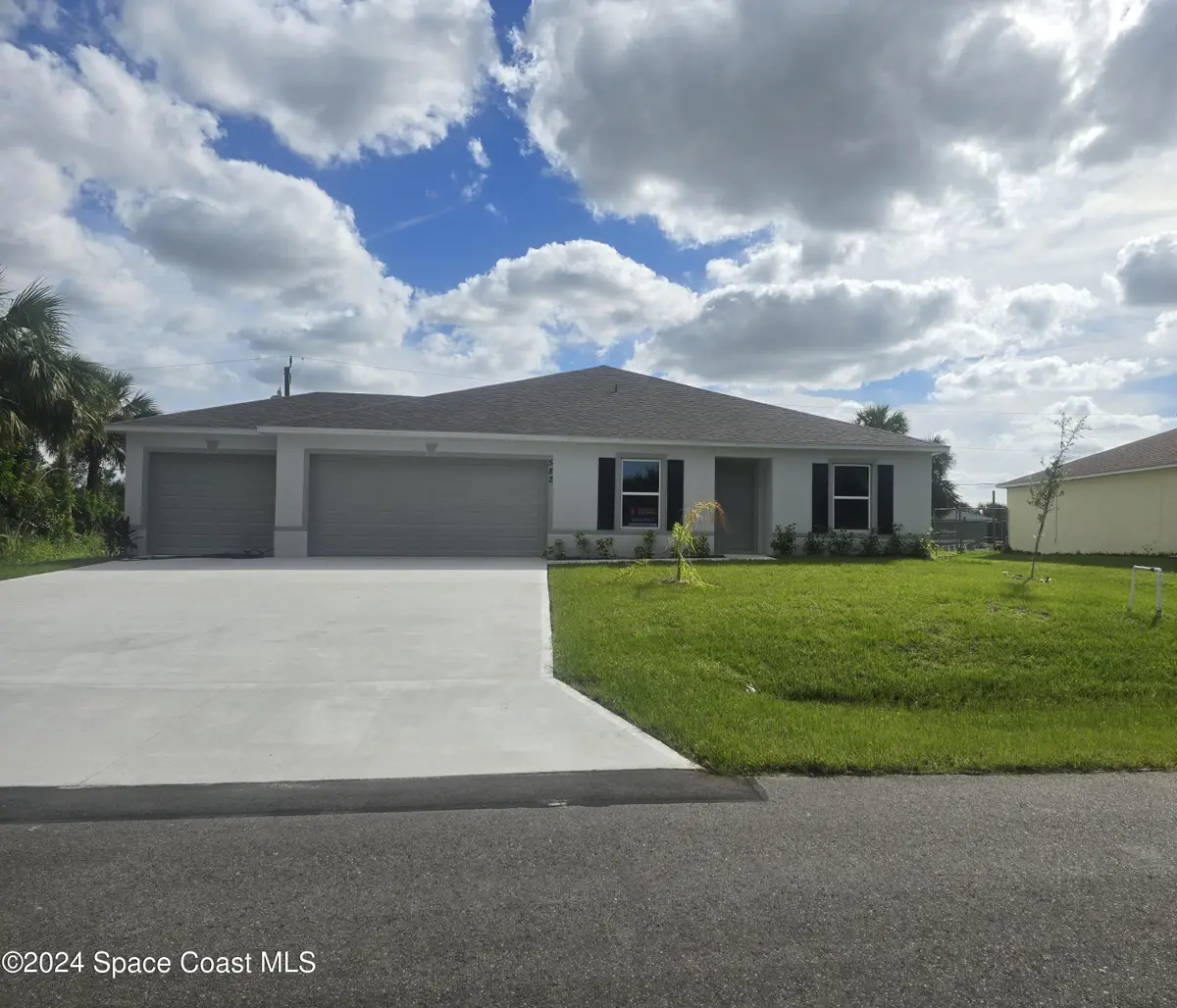 582 Fleetwood Street Sw, Palm Bay, FL 32908 - #1