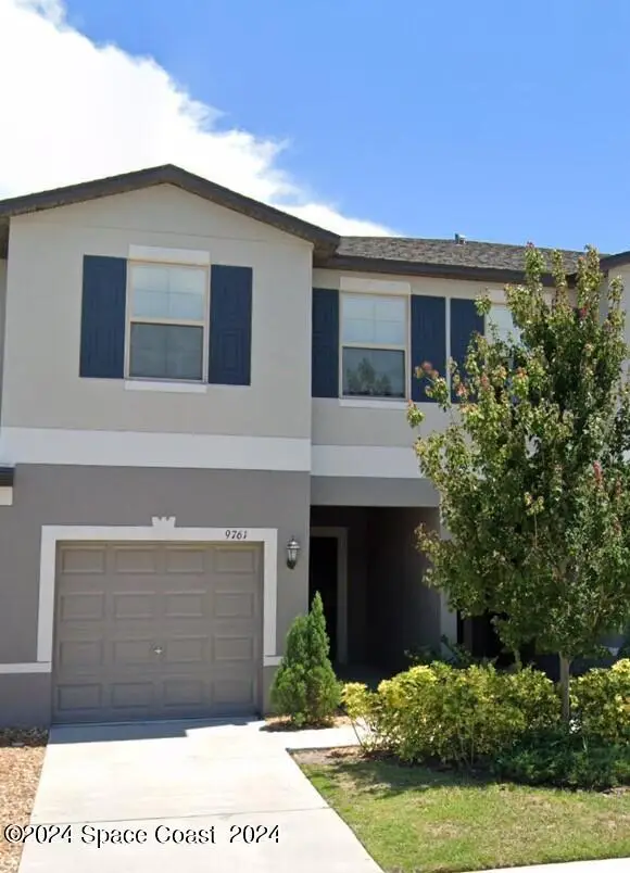 9629 Pembrooke Pines Drive, Ruskin, FL 33570