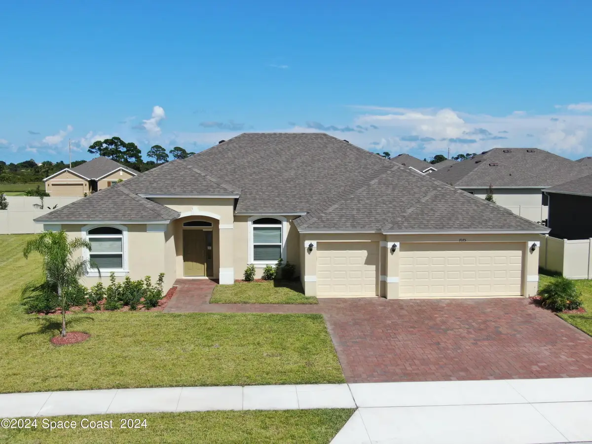 7075 Serpentine Court, Grant, FL 32949 - Image #1