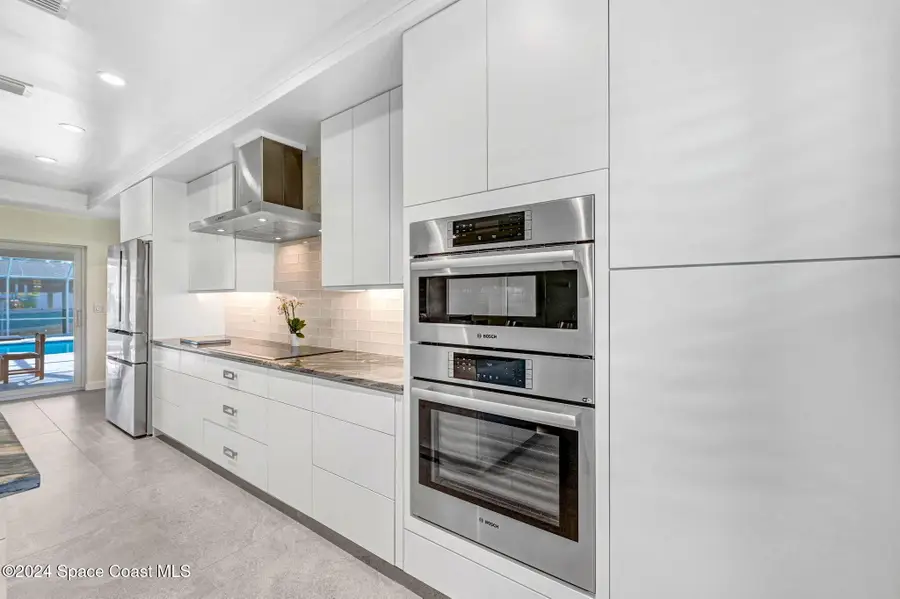 379 Hiawatha Way, Melbourne Beach, FL 32951 - Image #2